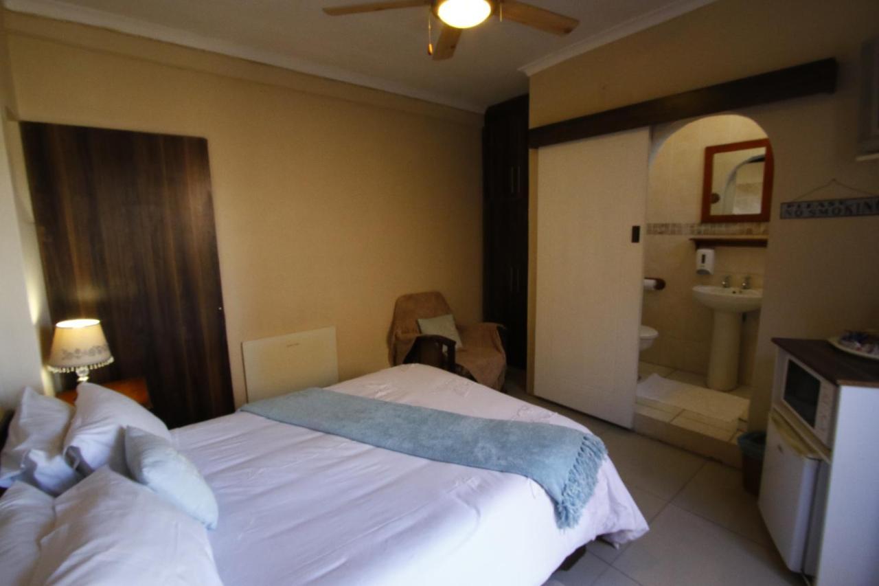 Bluewater Guesthouse Port Elizabeth Exterior foto