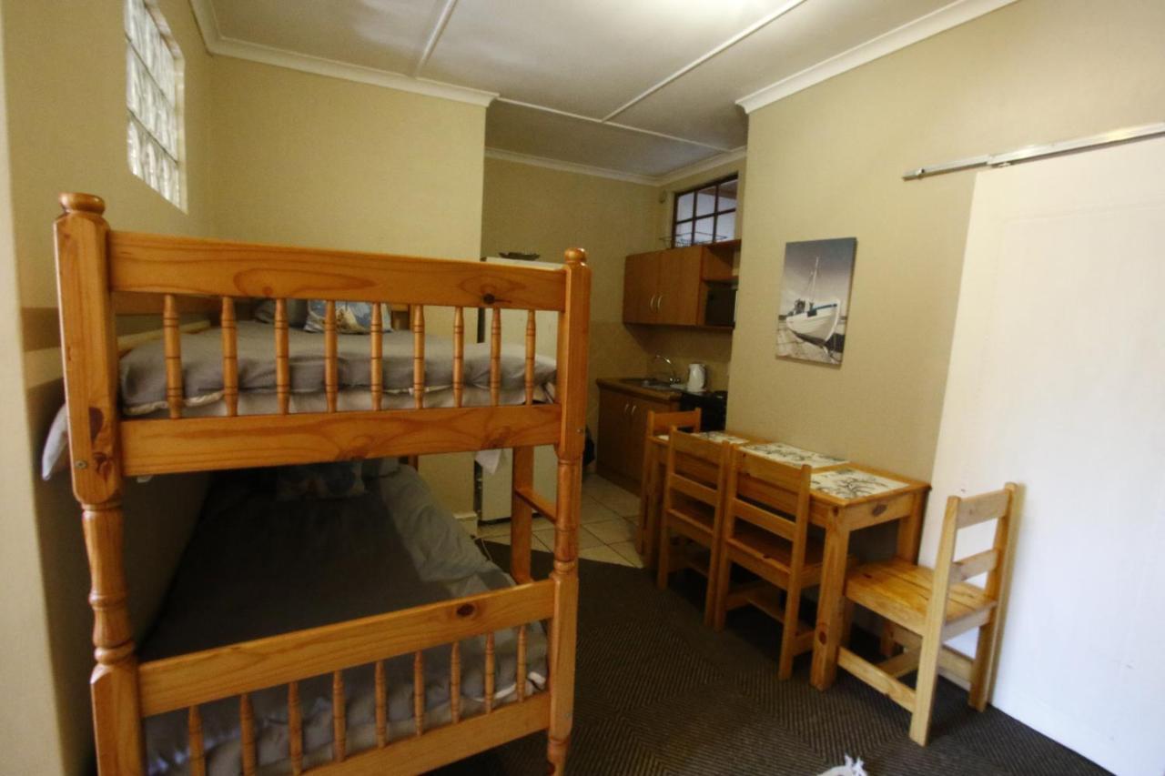 Bluewater Guesthouse Port Elizabeth Exterior foto